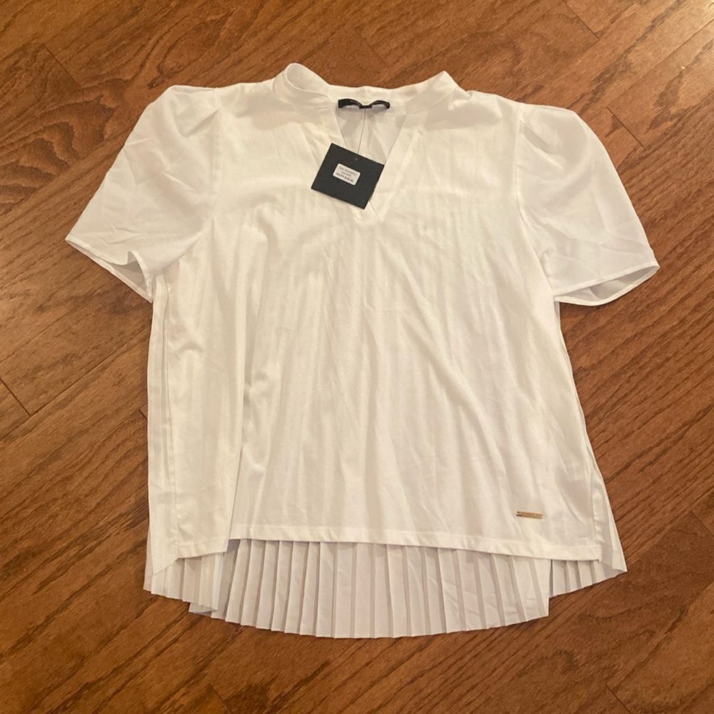 NWT Marc New York, white silky, top, shorter in the front and the back size L